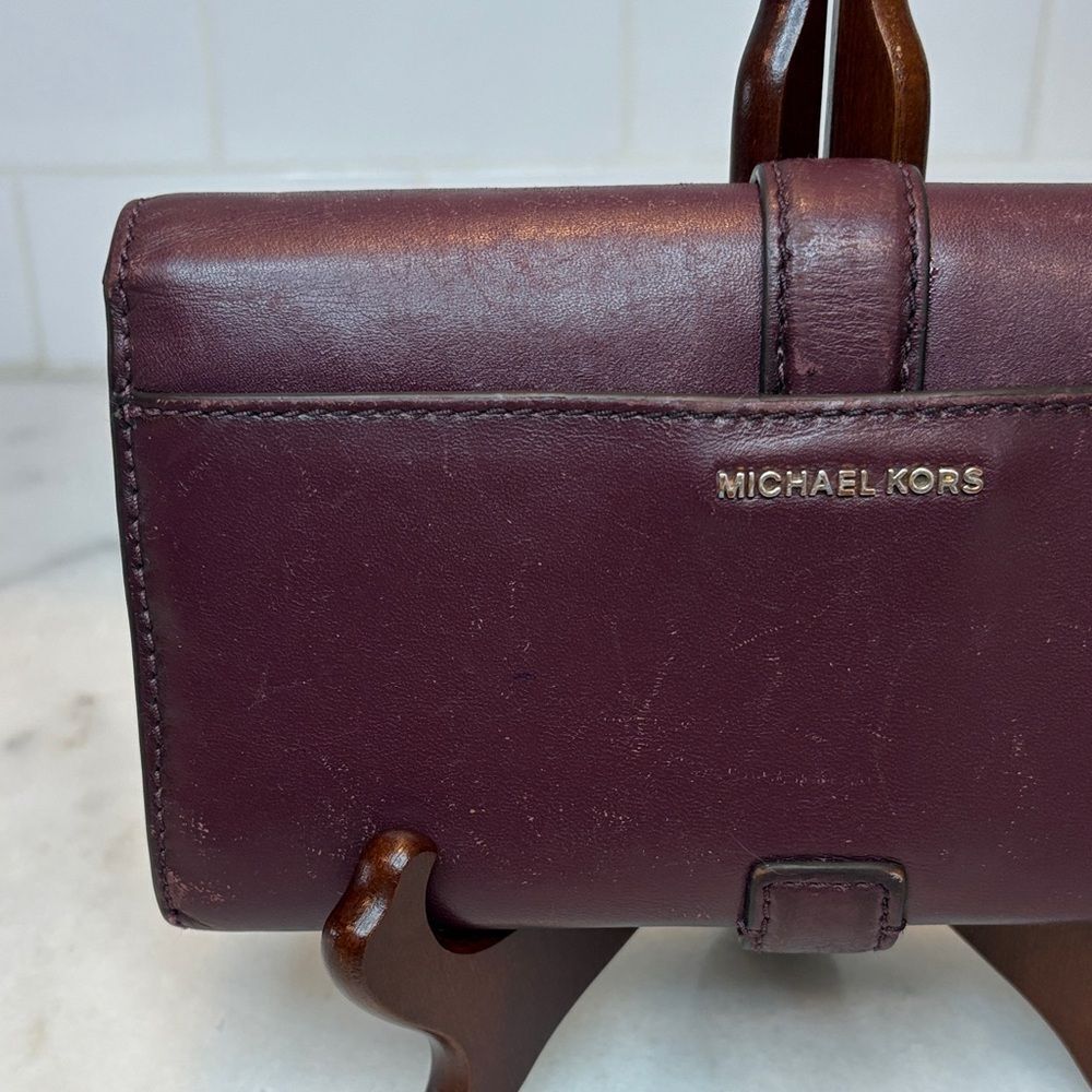 Michael Kors Wallet Leather Large Flap Closure Wallet Clutch - Picture 6 of 16